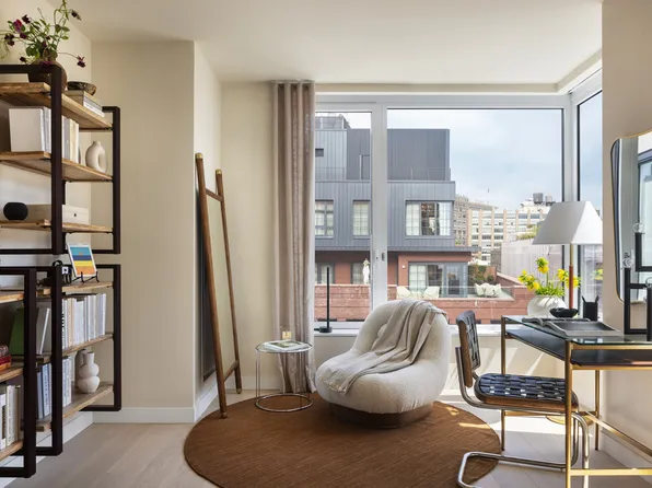 450 Washington Street image 10 of 29