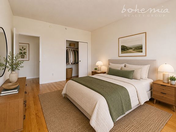 5th image of 4469 Broadway Unit 307