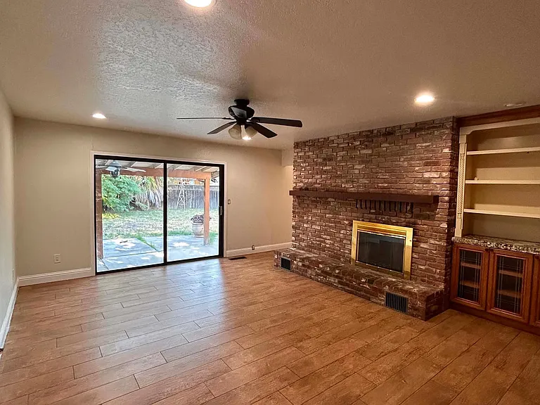 550 N Corral Hollow Rd — Photo 17
