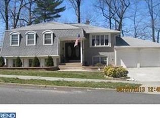 20 Forest Hill Dr, Cherry Hill, NJ 08003