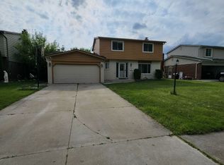 36843 Kyro Ct S, Sterling Heights, MI 48310