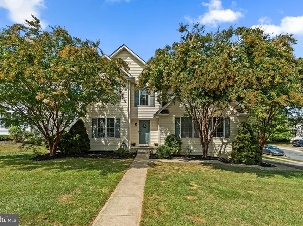 814 Wellesley Ct, Hampstead, MD 21074