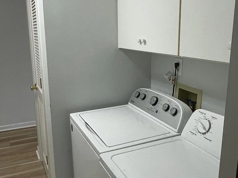 480 Saltaire Dr SW — Photo 39
