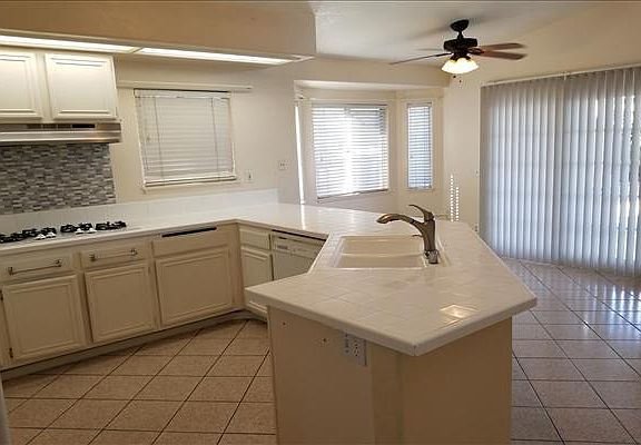 5th image of 779 Lassen Dr