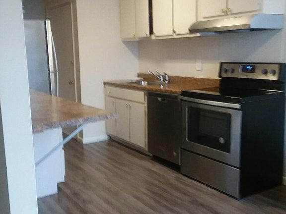 5th image of 47 Wellington Dr APT 1
