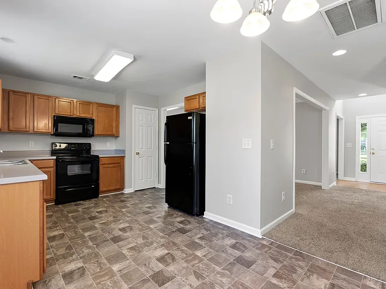 6443 Brumit Ln — Photo 10
