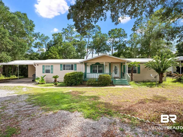 1859 Suavez Cir, Lillian, AL 36549
