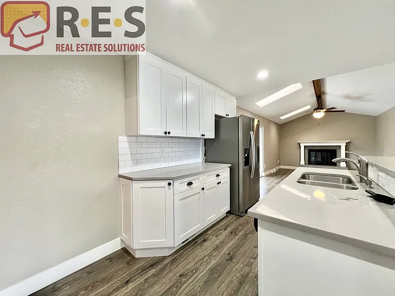 3178 S Dayton Ct — Photo 6