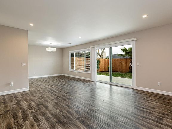 5th image of 172 N Steckel Dr