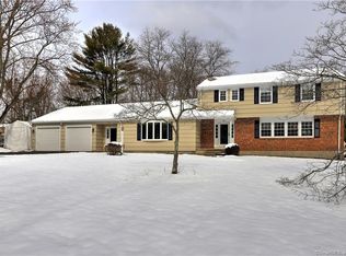 21 Country Club Rd, Trumbull, CT 06611