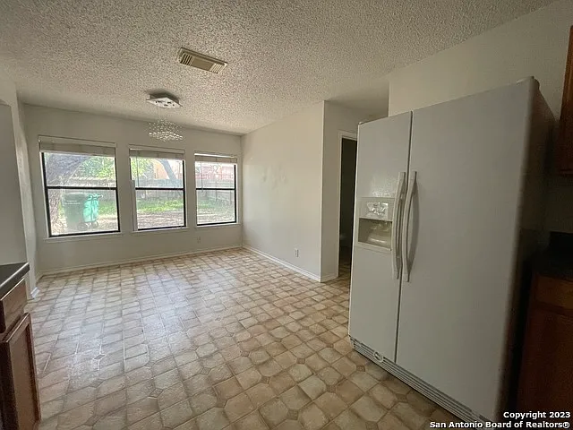 9611 Diamond Stone — Photo 14