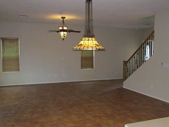 4th image of 408 E Christopher St