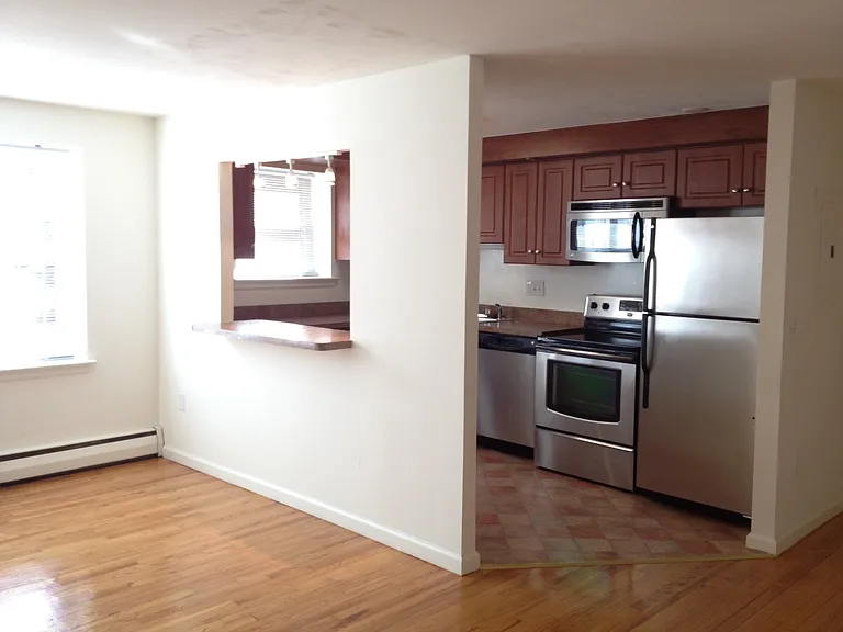 Eli Whitney Apartments — Photo 16