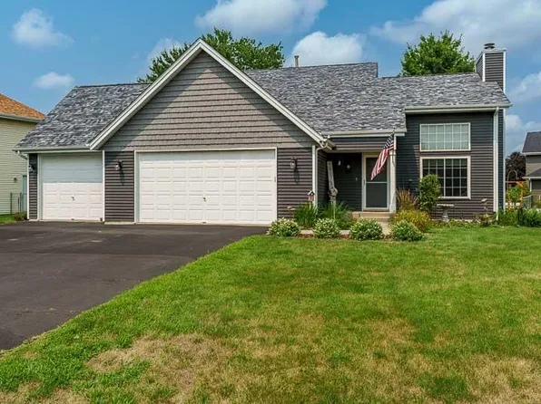 4996 Zenith Pkwy, Machesney Park, IL 61115