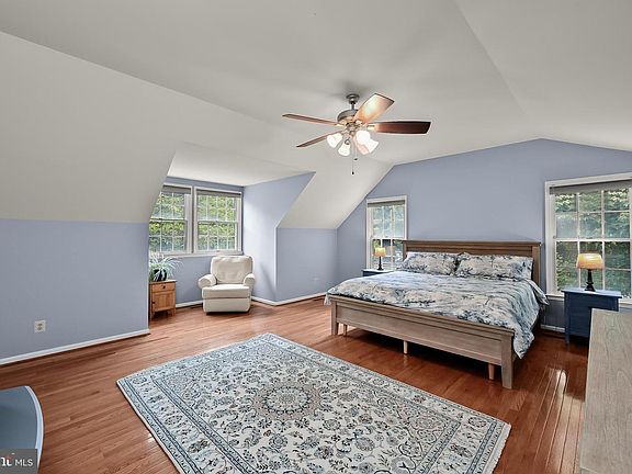 4th image of 7075 Garden Walk