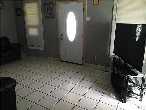 3rd image of 2912 Westbrook Ave