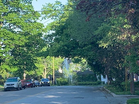 3rd image of 1411 Ferry St
