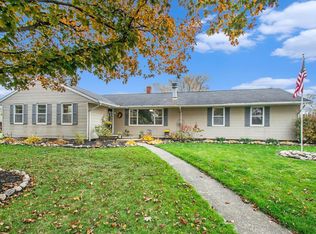 851 E John St, Nappanee, IN 46550
