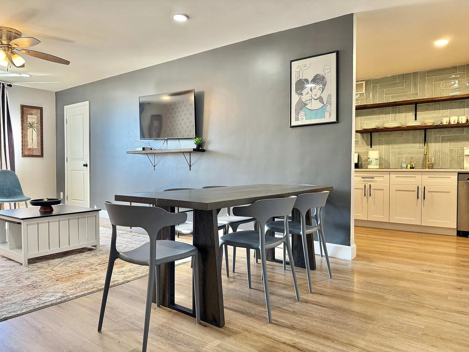 3 bed, 2.0 bath, 1248 sqft, $3,798 — Photo 4
