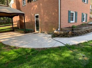 12913 Scarlet Oak Dr, Gaithersburg, MD 20878