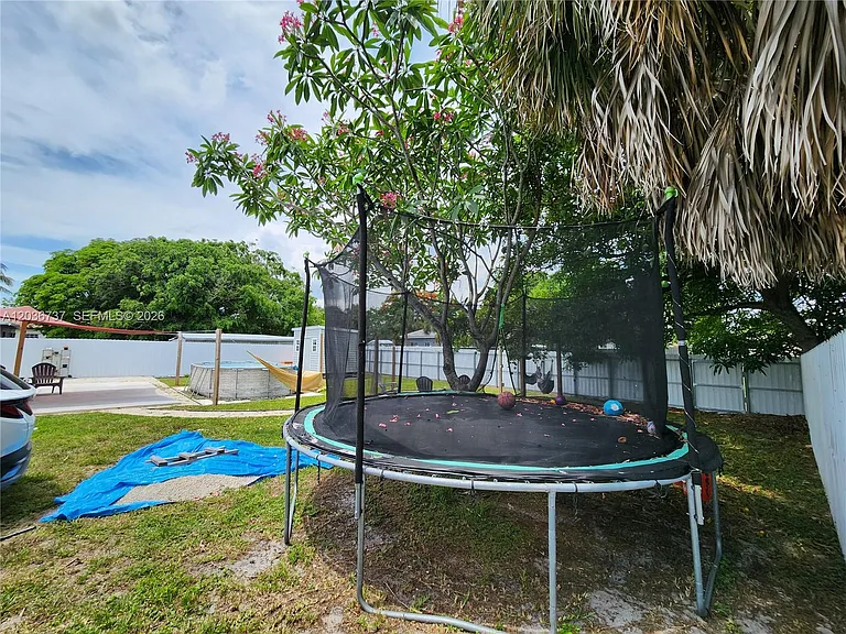 721 NW 33rd Ave — Photo 15