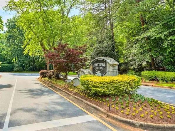 335 N Peak Dr, Johns Creek, GA 30022