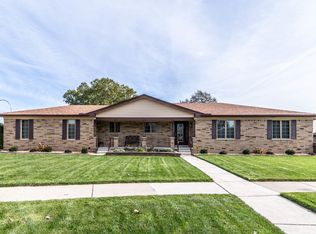 16782 Penn Dr, Livonia, MI 48154
