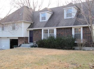 1205 SW Kings Cross Rd, Blue Springs, MO 64014