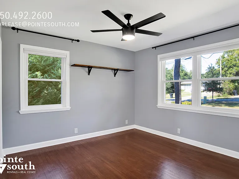 635 W Lee St — Photo 17