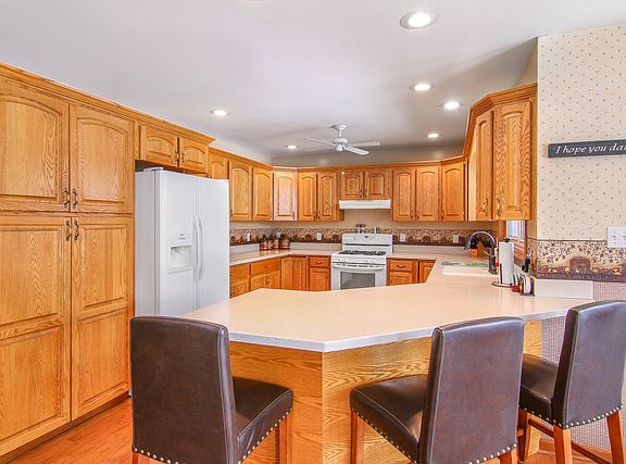 5th image of 1826 Dolly Ct