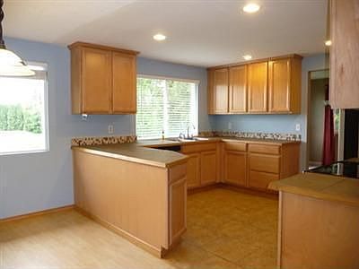 4th image of 8305 259th Ave E
