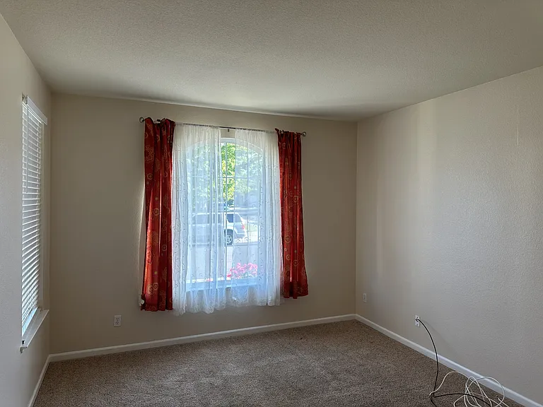 274 Finchwood Dr — Photo 4