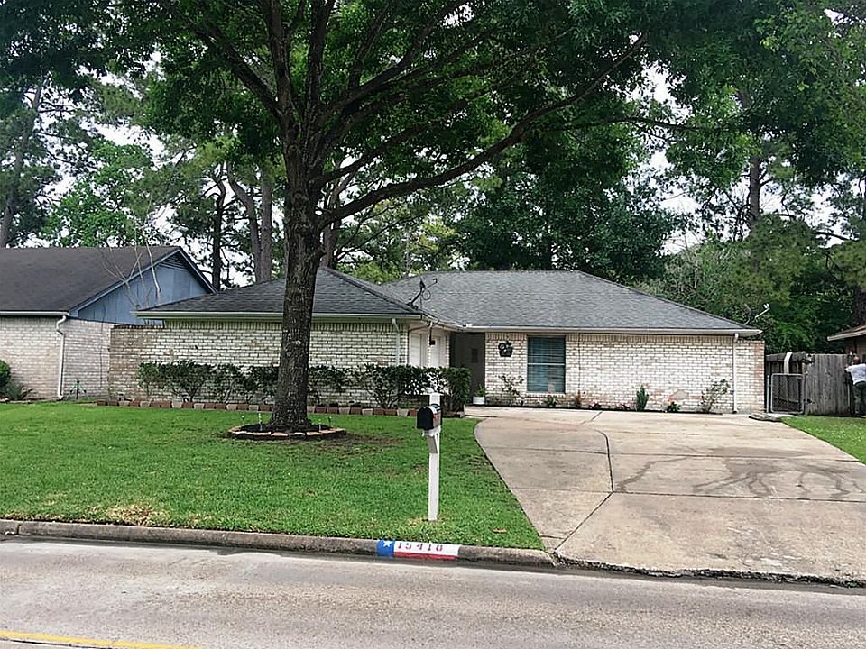 1st image of 15418 Mesa Dr