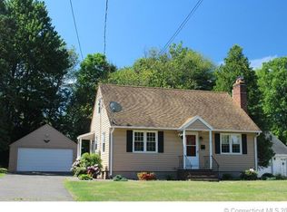 212 Lydall St, Manchester, CT 06042