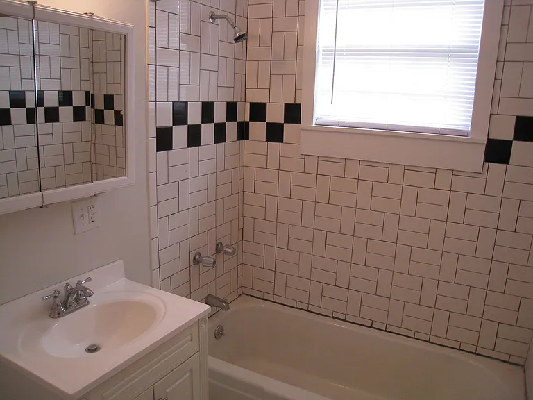 4305 S Johnson St — Photo 9