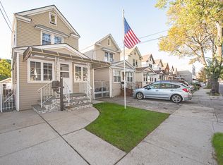 8727 69th Ave, Forest Hills, NY 11375