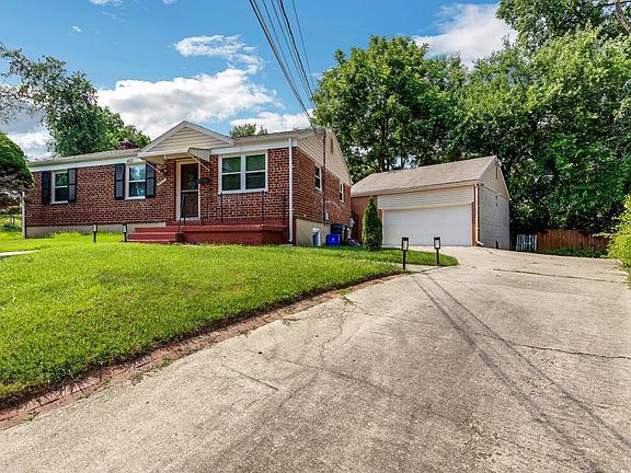 2nd image of 4603 Stoneleigh Ct