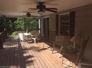 215 J B Ivey Ln, Lake Junaluska, NC 28745