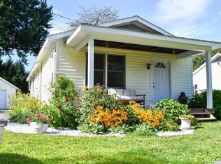 17 Eichybush Rd, Kinderhook, NY 12106