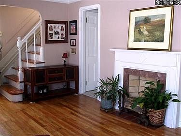 3rd image of 4284 W 217th St