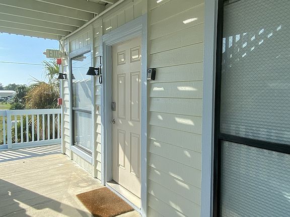 3rd image of 920 W Lagoon Ave #A110