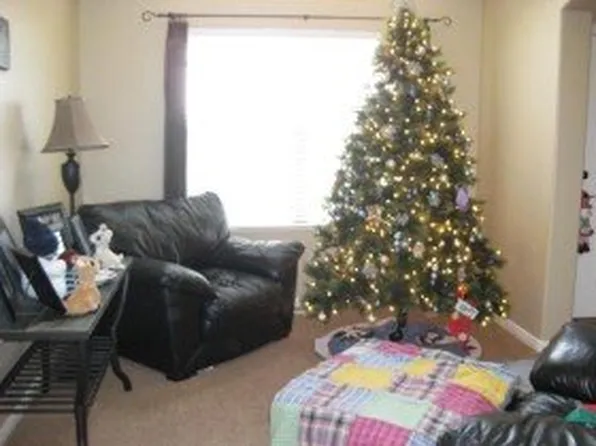 1061 Country Mill Dr, Kaysville, UT 84037