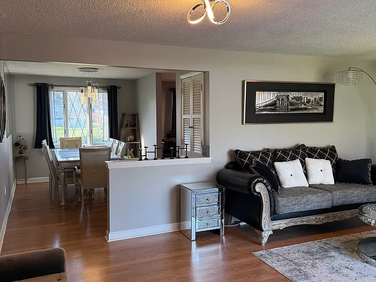 7 Noel Dr — Photo 3