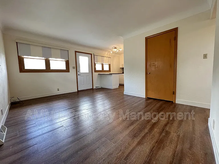 2916 Johnson Ave NW #1 — Photo 2