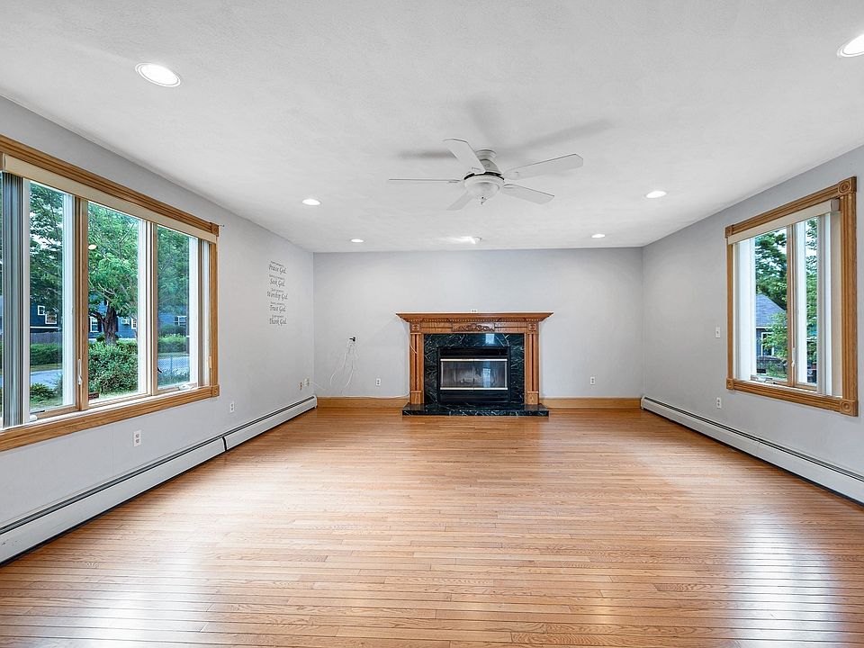 1st image of 50 Wentworth Ave