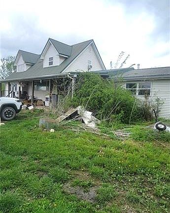 5th image of 19872 E 500th Rd