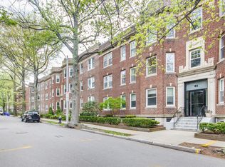61 Thatcher St APT 3, Brookline, MA 02446