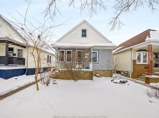 1153 Gladstone Ave, Windsor, ON N9A 2R9