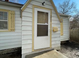 2403 47th St, Des Moines, IA 50310
