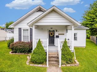 416 Cherry St, Bridgeport, WV 26330